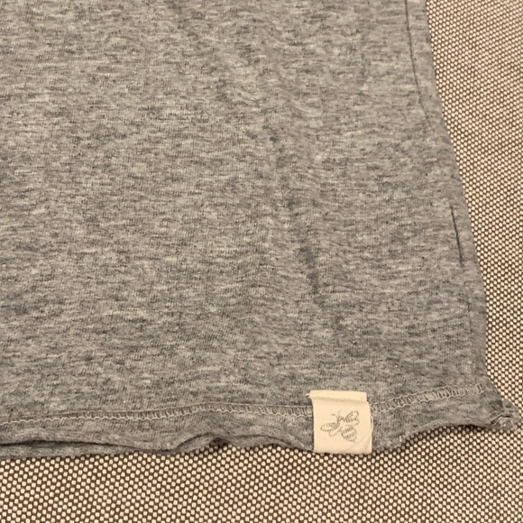 5 Burts Bees V-neck T-shirts’!!! - Picture 4 of 5